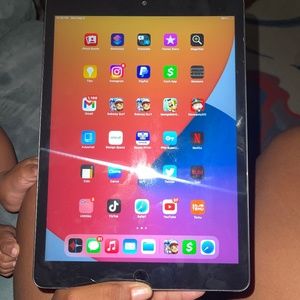 IPAD 8TH GEN